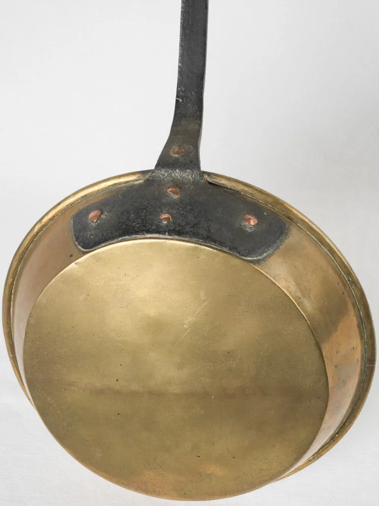 19th-century French copper sauté pan with long handle 52"