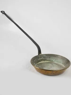 19th-century French copper sauté pan with long handle 52"