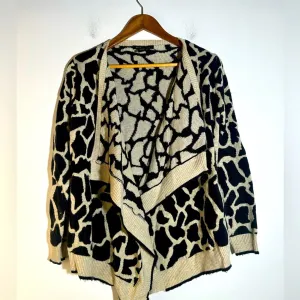 BCBG Max Azria Cardigan
