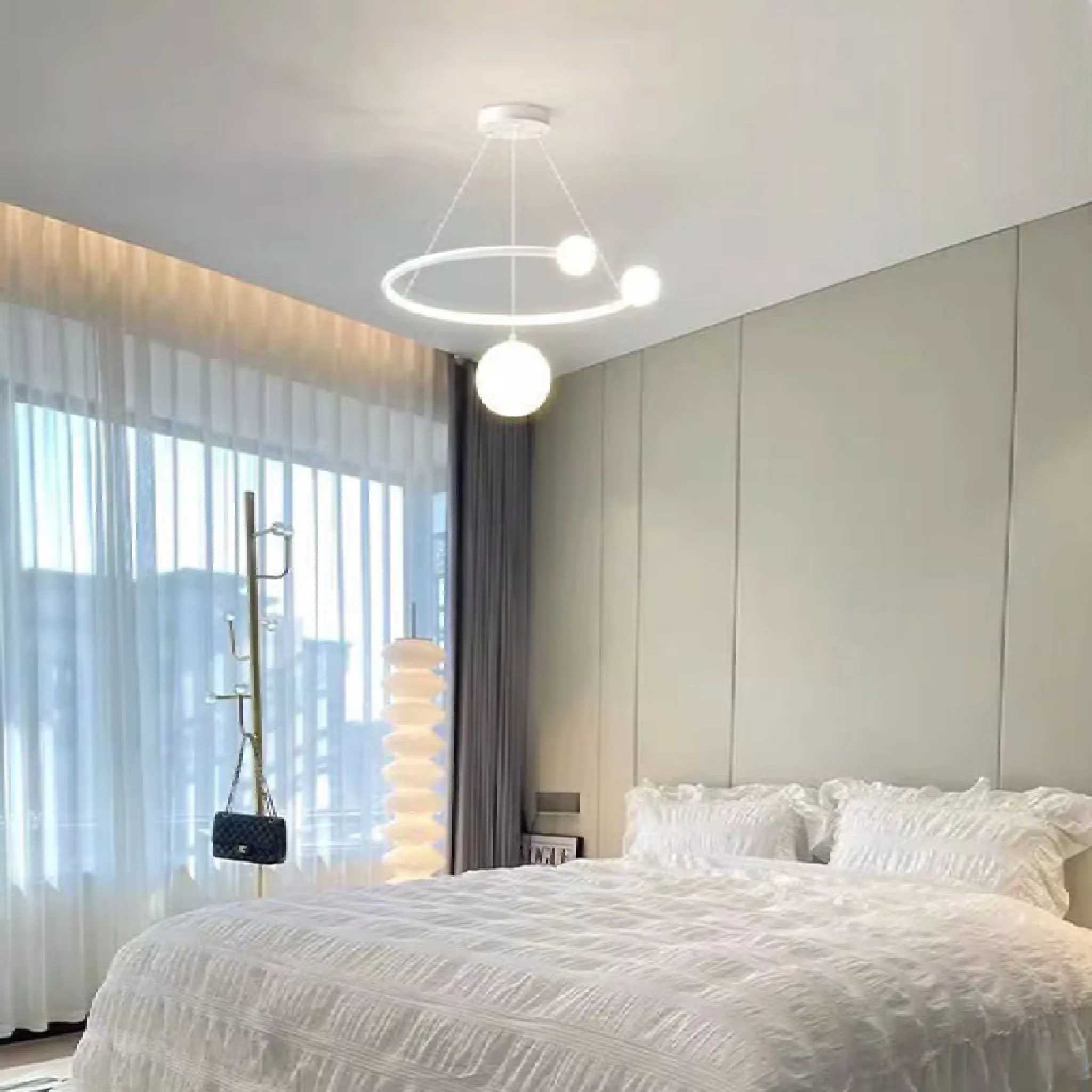 Broc | Pendant Lamp in the Shape of Hanging Balls
