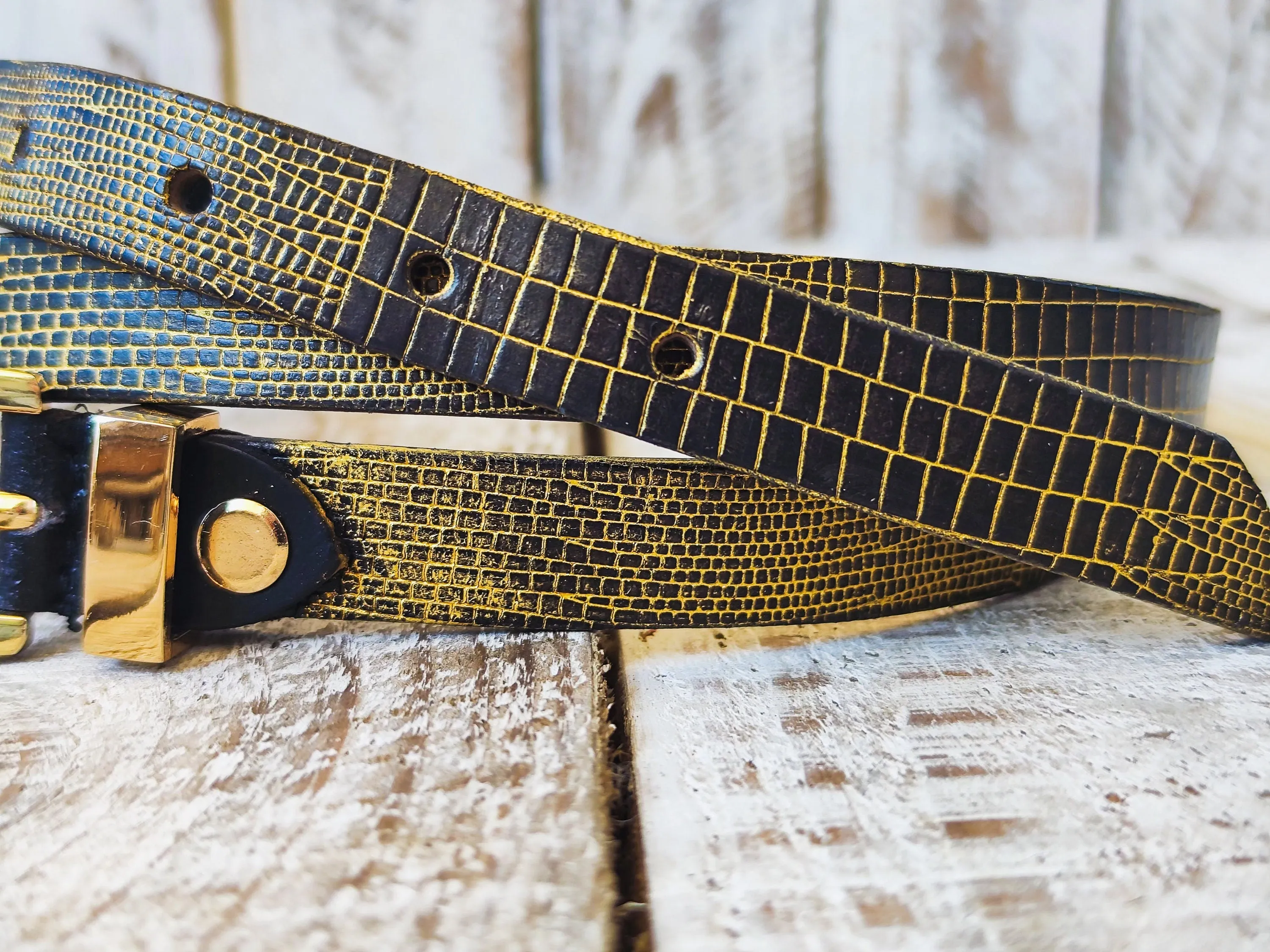 Elegant Black Leather Belt with Gold Buckle - Adjustable Statement Accessory