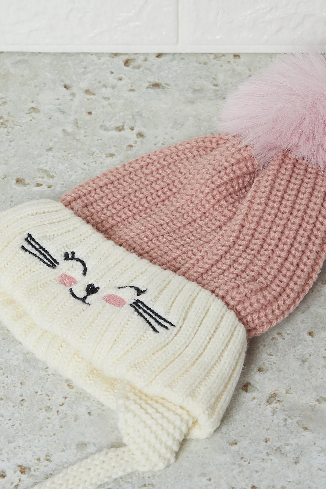 Girls White And Pink Embellished  Icecap Set Of ( 2 Piece)