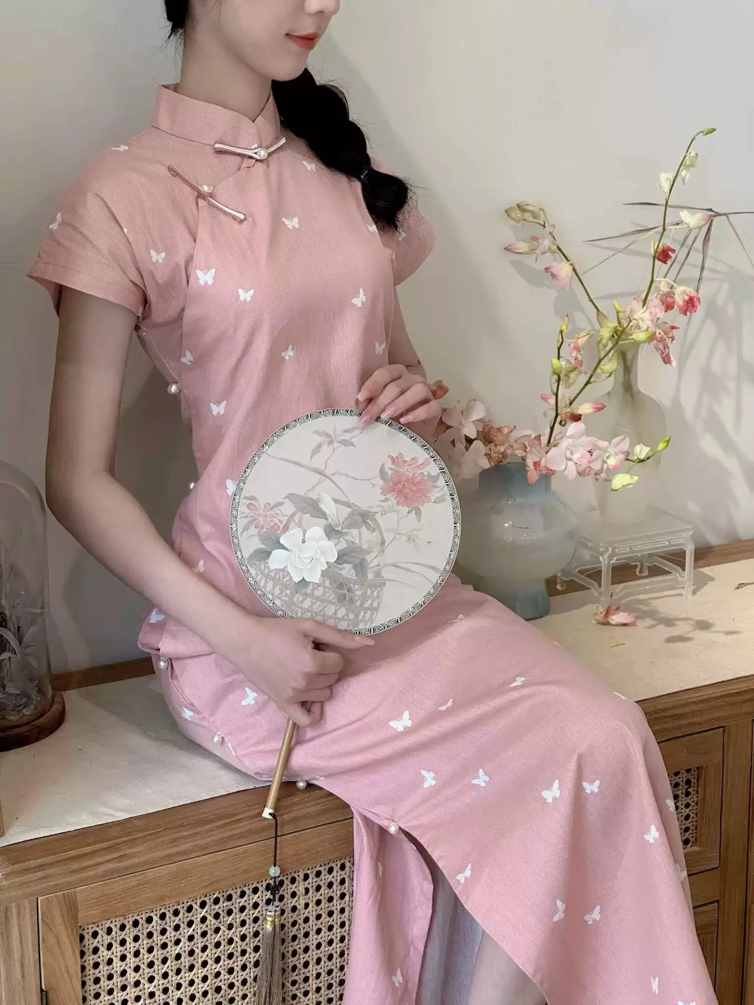 Xiao Jie 小姐 Little Lady Vintage Inspired Butterfly Short Sleeve Qipao