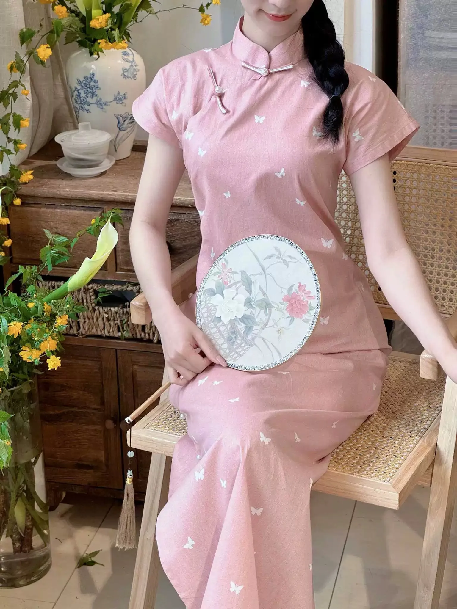 Xiao Jie 小姐 Little Lady Vintage Inspired Butterfly Short Sleeve Qipao